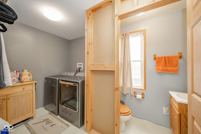 313 S Walnut St, New Castle, IN 47362 - laundry area with washing machine and dryer