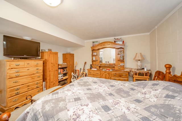 2900 Helms Rd, Anderson, IN 46016 - bedroom featuring ornamental molding