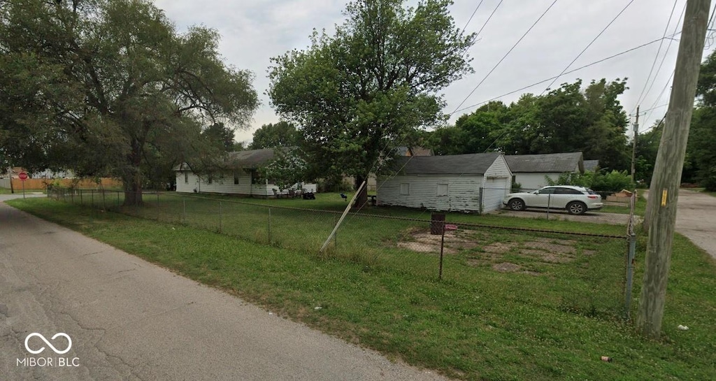 901 N Pershing Ave, Indianapolis, IN 46222