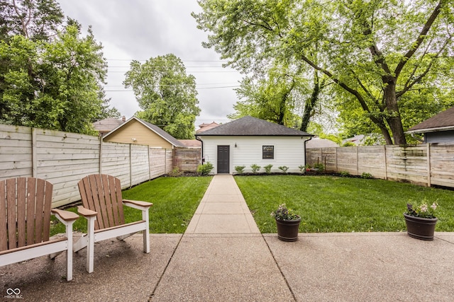 5254 N Park Ave, Indianapolis, IN 46220 - view of yard with a patio area