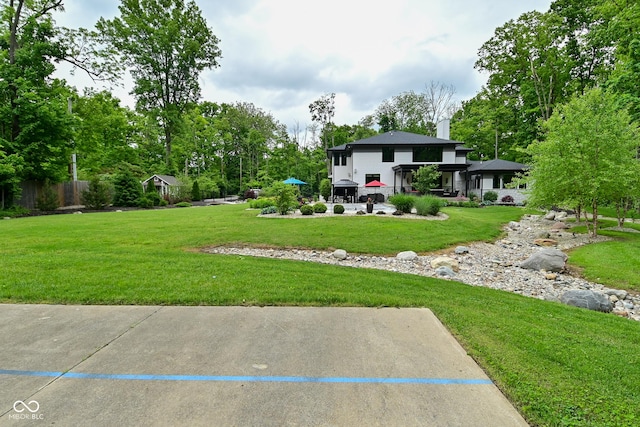 7070 Dean Rd, Indianapolis, IN 46220 - view of green lawn