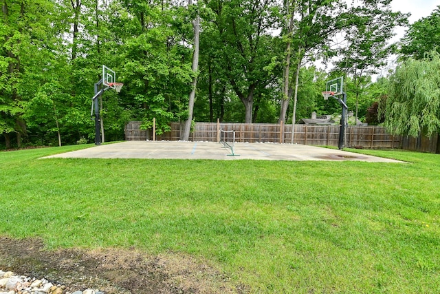 7070 Dean Rd, Indianapolis, IN 46220 - view of yard with community basketball court