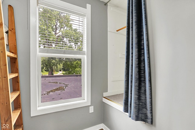 514 Dorman St, Indianapolis, IN 46202 - detailed view of baseboards