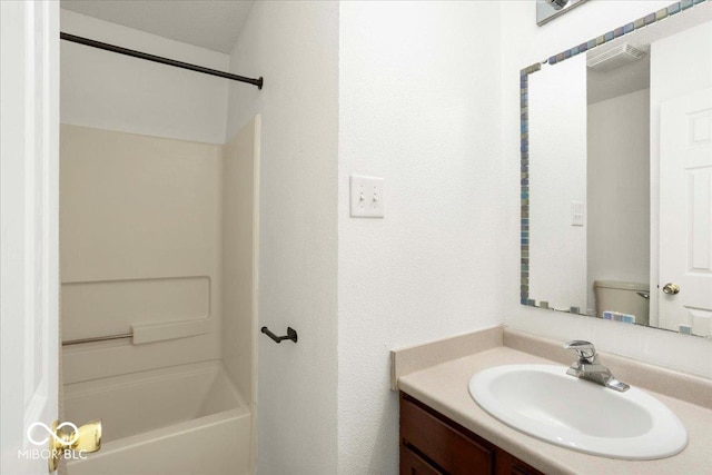 11821 Wapiti Way, Noblesville, IN 46060 - bathroom with vanity and shower / washtub combination