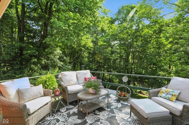 1712 S Flatrock River Rd, Rushville, IN 46173 - view of patio featuring an outdoor living space and a balcony