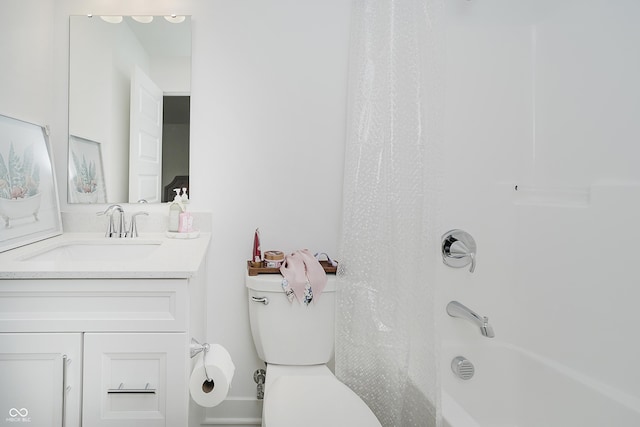 1510 Stonehaven Dr, Westfield, IN 46074 - full bath featuring toilet, vanity, and shower / bath combo with shower curtain