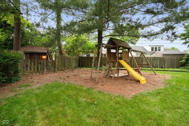 6020 Gladden Dr, Indianapolis, IN 46220 - view of playground