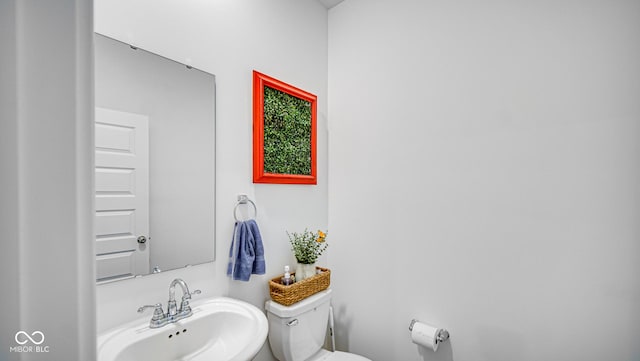 7226 Sayers Rd, Indianapolis, IN 46259 - bathroom with a sink and toilet