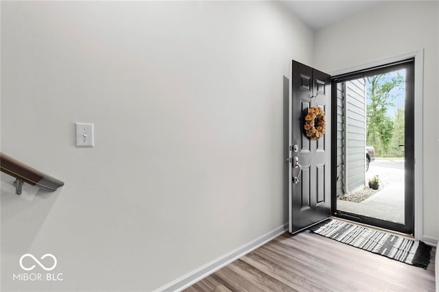 14350 Ludwell Ct, Fishers, IN 46037 - foyer featuring wood finished floors and baseboards
