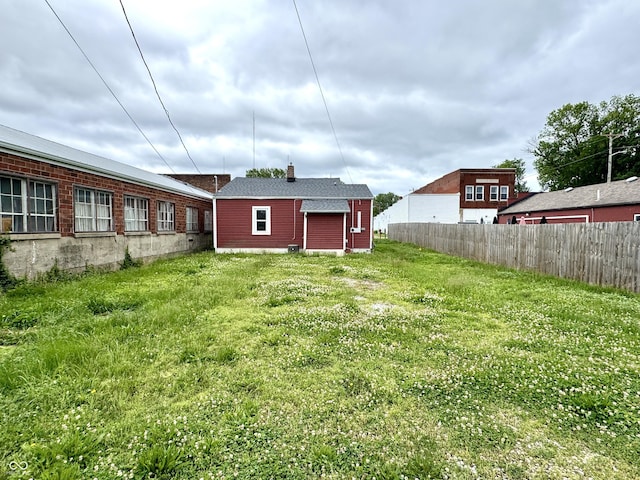 104 W Pearl St, Trafalgar, IN 46181 - view of yard