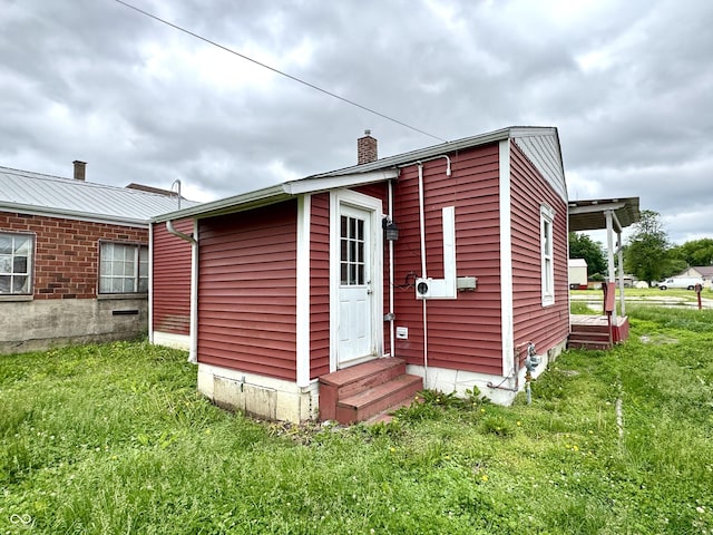 104 W Pearl St, Trafalgar, IN 46181 - view of outbuilding with entry steps