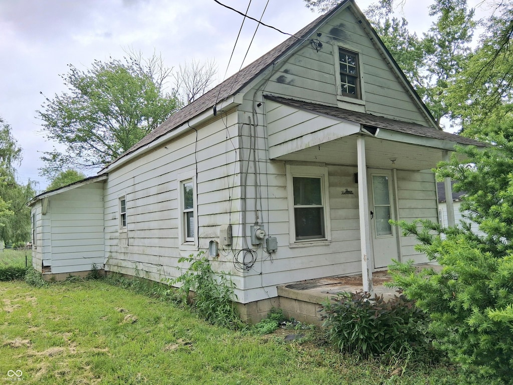 314 N 30th St, New Castle, IN 47362 - view of property exterior with roof with shingles
