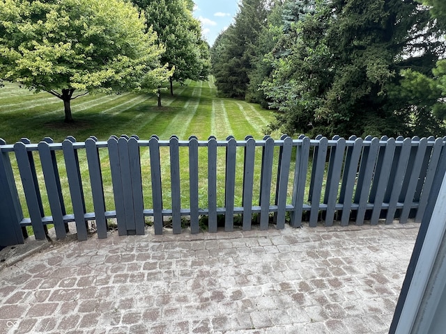 213 Golf Ct, Greenwood, IN 46143 - gate featuring a yard