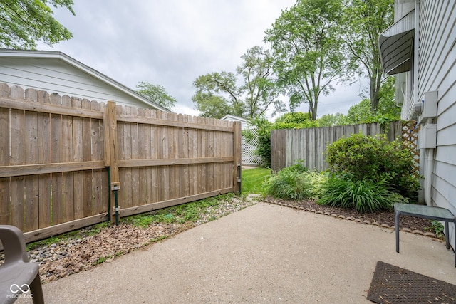 6 Heritage Dr, Terre Haute, IN 47803 - view of patio / terrace