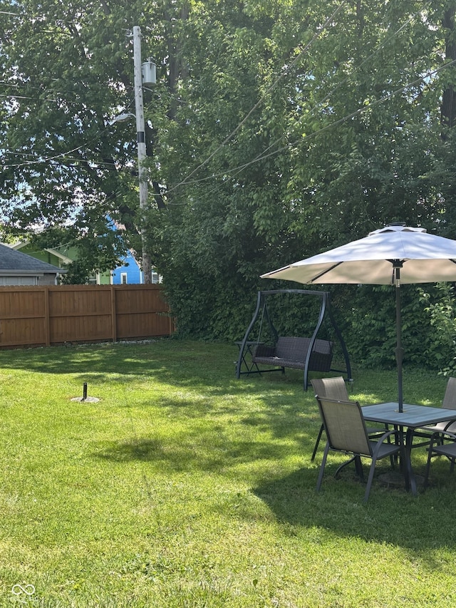 3031 W 18th St, Indianapolis, IN 46222 - view of yard featuring outdoor dining space