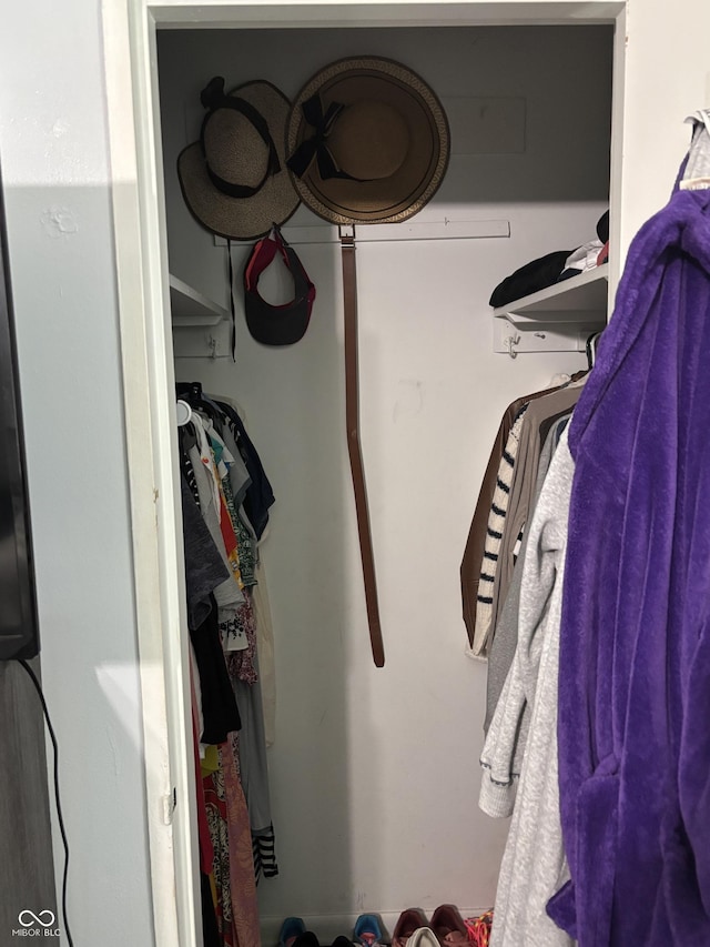 3031 W 18th St, Indianapolis, IN 46222 - view of closet