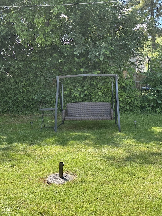 3031 W 18th St, Indianapolis, IN 46222 - view of grassy yard