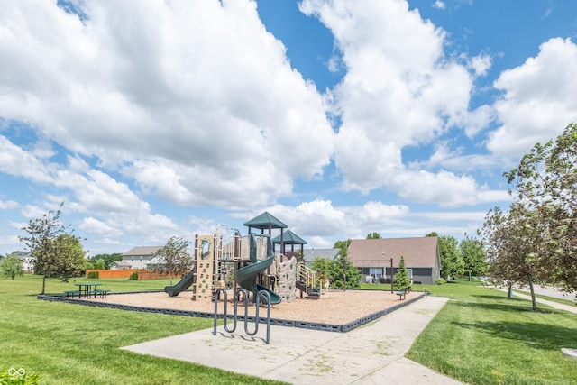 935 Northwich Ave, Westfield, IN 46074 - communal playground featuring a yard
