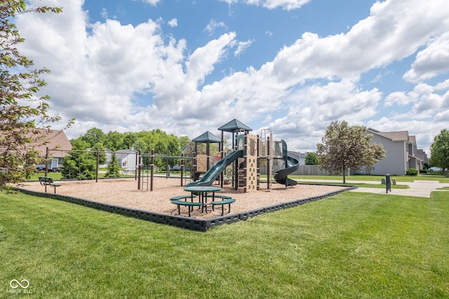 935 Northwich Ave, Westfield, IN 46074 - community jungle gym with a yard