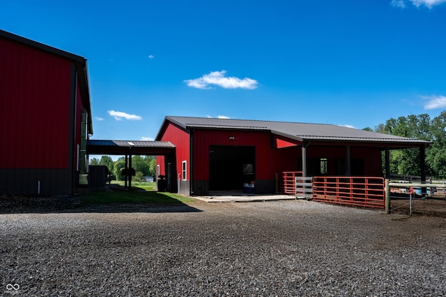 10104 E 850 S, Elizabethtown, IN 47232 - view of horse barn