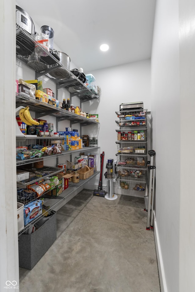 10104 E 850 S, Elizabethtown, IN 47232 - view of storage area
