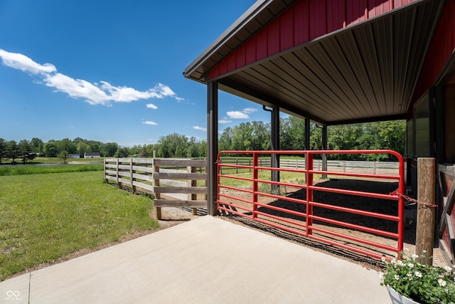 10104 E 850 S, Elizabethtown, IN 47232 - view of stable