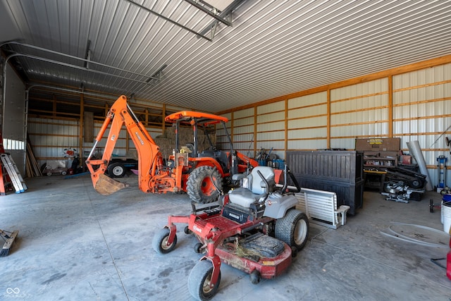 10104 E 850 S, Elizabethtown, IN 47232 - garage with metal wall