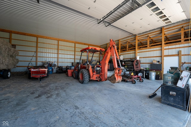 10104 E 850 S, Elizabethtown, IN 47232 - garage featuring metal wall