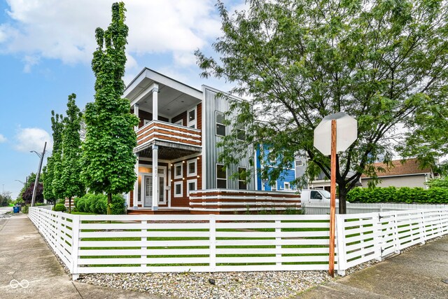 902 Woodlawn Ave, Indianapolis, IN 46203 - photo 2