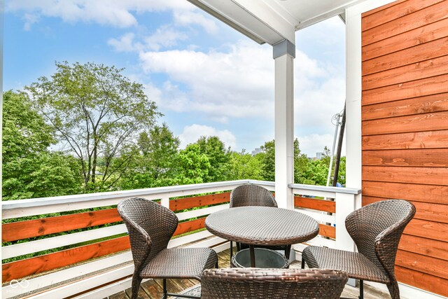 902 Woodlawn Ave, Indianapolis, IN 46203 - photo 24