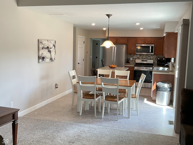 425 Bridgewater Ln S, Muncie, IN 47304 - dining room with baseboards