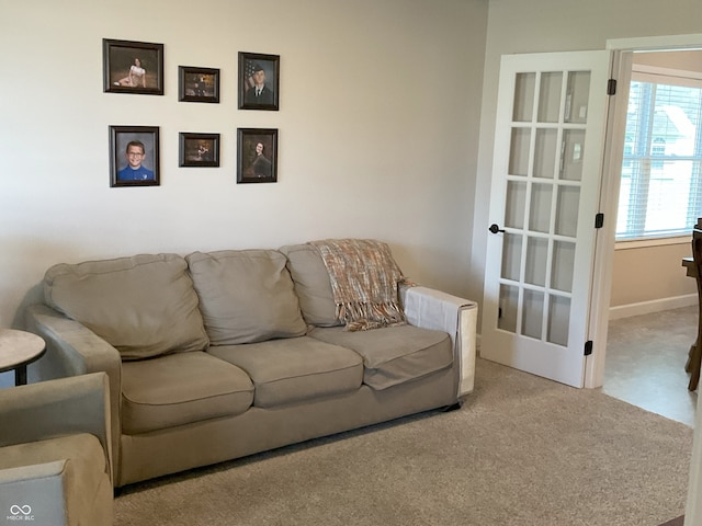425 Bridgewater Ln S, Muncie, IN 47304 - carpeted living room with baseboards