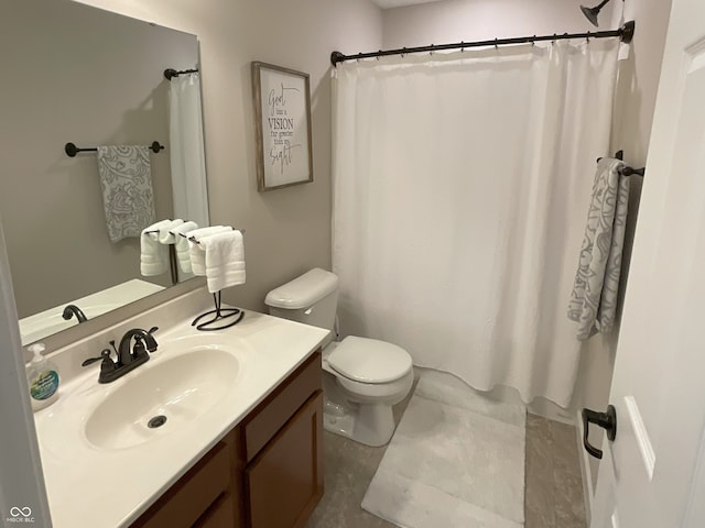 425 Bridgewater Ln S, Muncie, IN 47304 - bathroom featuring vanity, toilet, and a shower with shower curtain