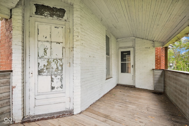 1514 W 2nd St, Marion, IN 46952 - view of deck