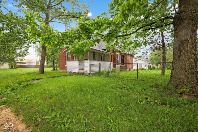 1514 W 2nd St, Marion, IN 46952 - view of yard