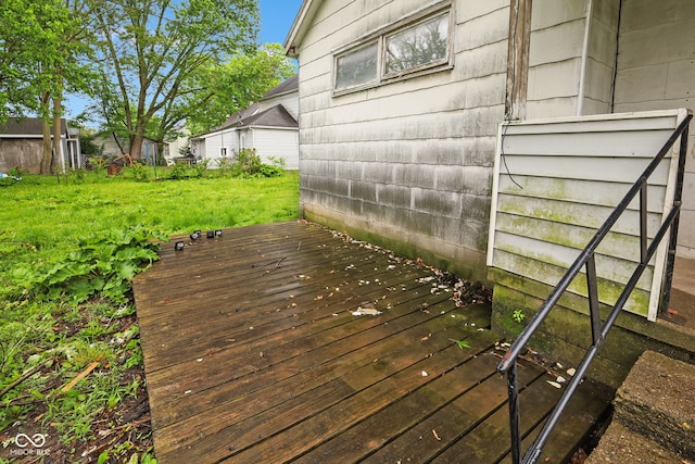1514 W 2nd St, Marion, IN 46952 - view of wooden terrace