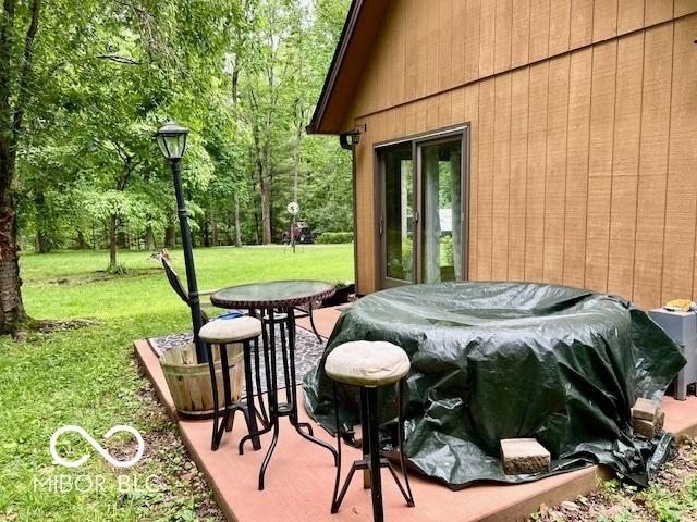 6774 S Becks Grove Rd, Freetown, IN 47235 - view of patio / terrace