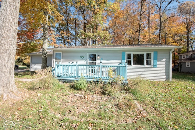 402 W Black Foot Trl, Greensburg, IN 47240 - view of front of house with a deck