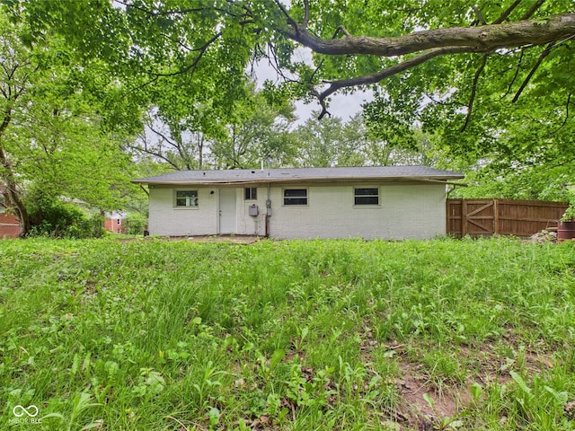 1325 Northcrest Dr, Anderson, IN 46012 - view of back of house