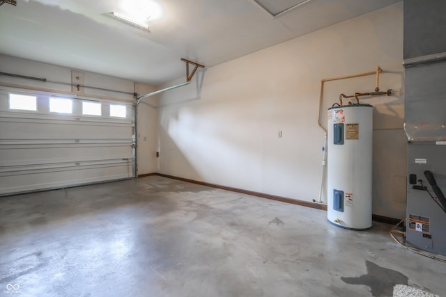 1367 Brookside Ct, Columbus, IN 47201 - garage with electric water heater