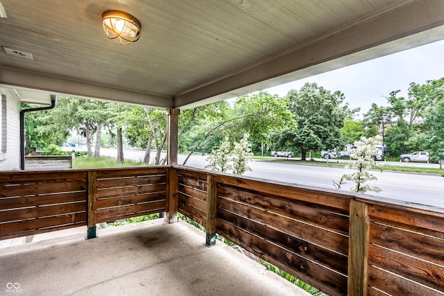 5002 E Washington St, Indianapolis, IN 46201 - view of patio