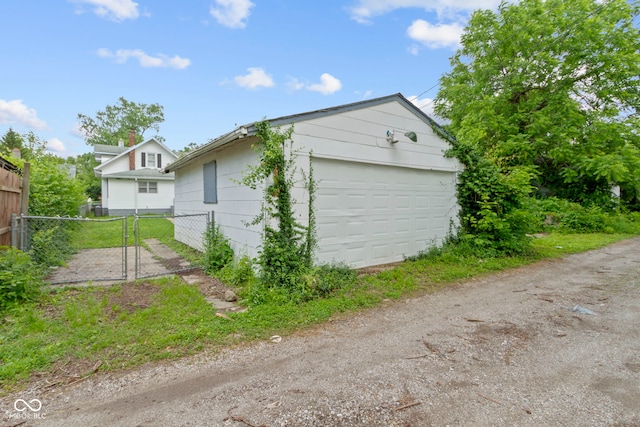 1021 W 37th St, Indianapolis, IN 46208 - detached garage with a gate