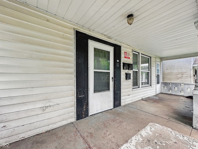 526 N Centennial St, Indianapolis, IN 46222 - property entrance with a porch