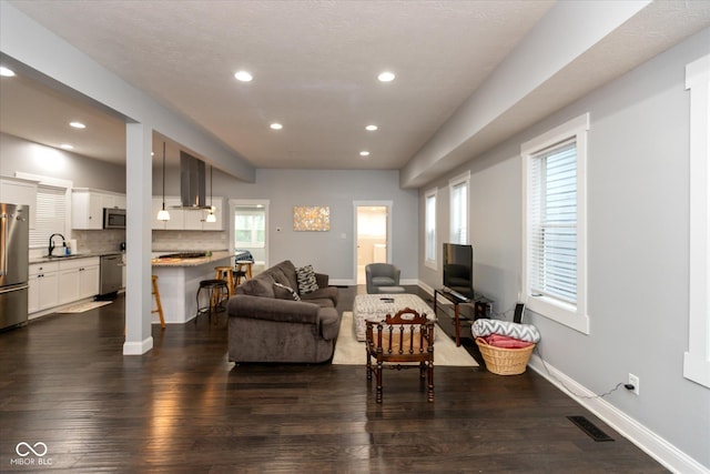 326 Parkway Ave, Indianapolis, IN 46225 - photo 4