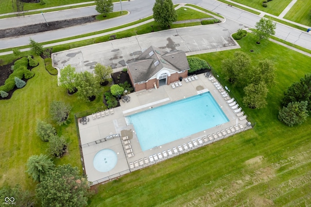 5576 W Glenview Dr, Mccordsville, IN 46055 - drone / aerial view of a pool area
