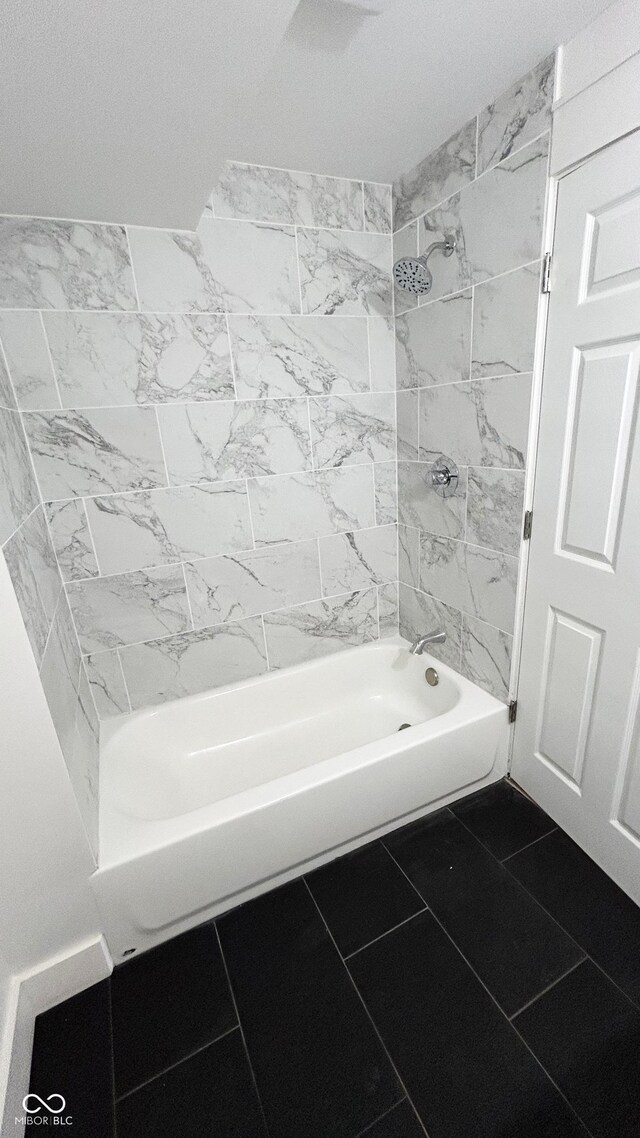 909 N Temple Ave, Indianapolis, IN 46201 - full bathroom with shower / bath combination