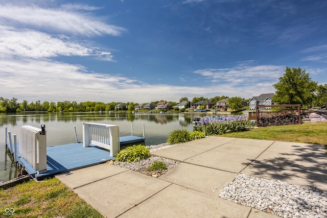 719 E New Rd, Greenfield, IN 46140 - dock area with a water view