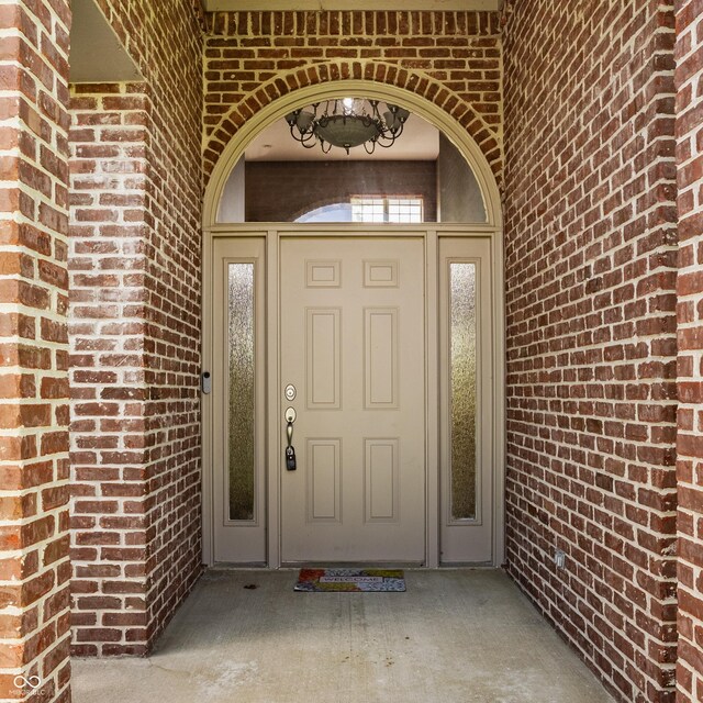 719 E New Rd, Greenfield, IN 46140 - entrance to property featuring brick siding