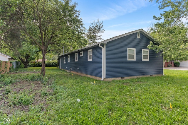 1002 Collier St, Indianapolis, IN 46241 - view of side of property with crawl space