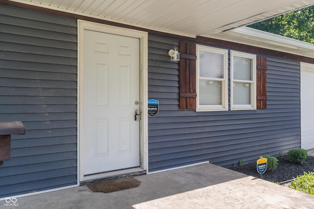 1002 Collier St, Indianapolis, IN 46241 - view of property entrance